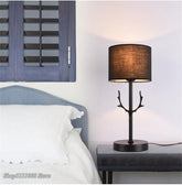 مصباح طاولة LED عصري على شكل قرن الغزال